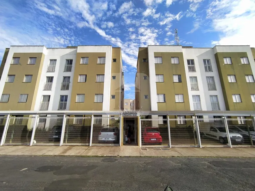 Foto 1 de Apartamento com 3 Quartos à venda, 63m² em Jardim Holanda, Uberlândia