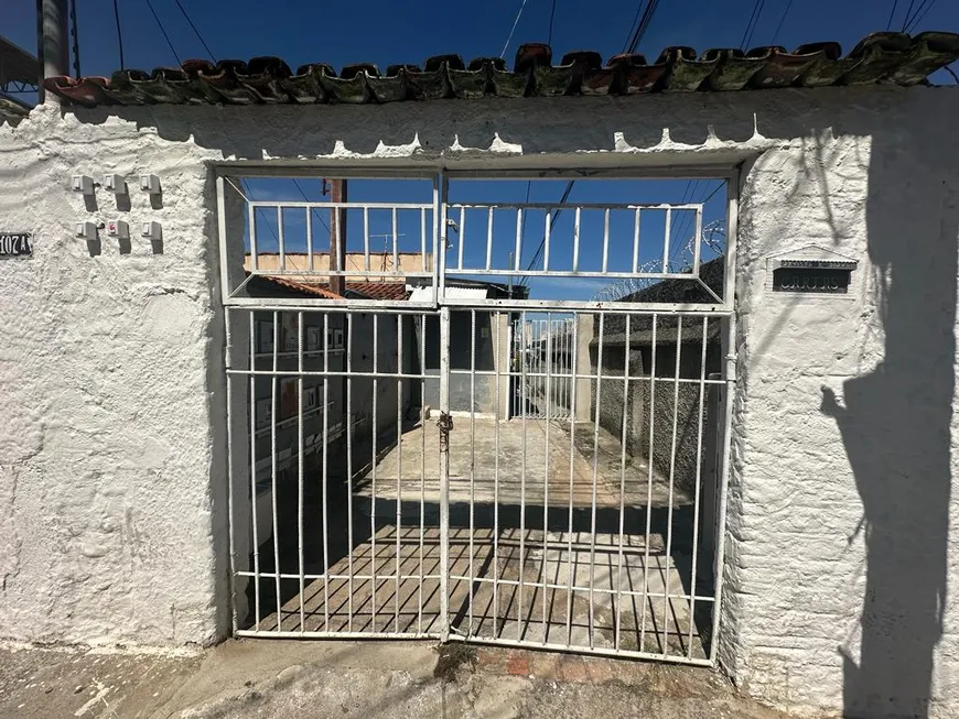 Foto 1 de Kitnet com 2 Quartos para alugar, 40m² em Santo André, Belo Horizonte