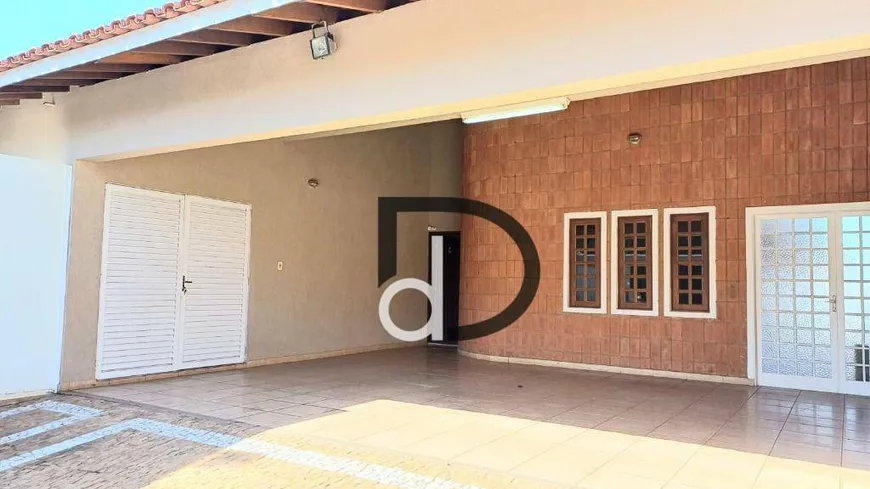 Foto 1 de Casa com 3 Quartos à venda, 289m² em Jardim Emilia, Vinhedo