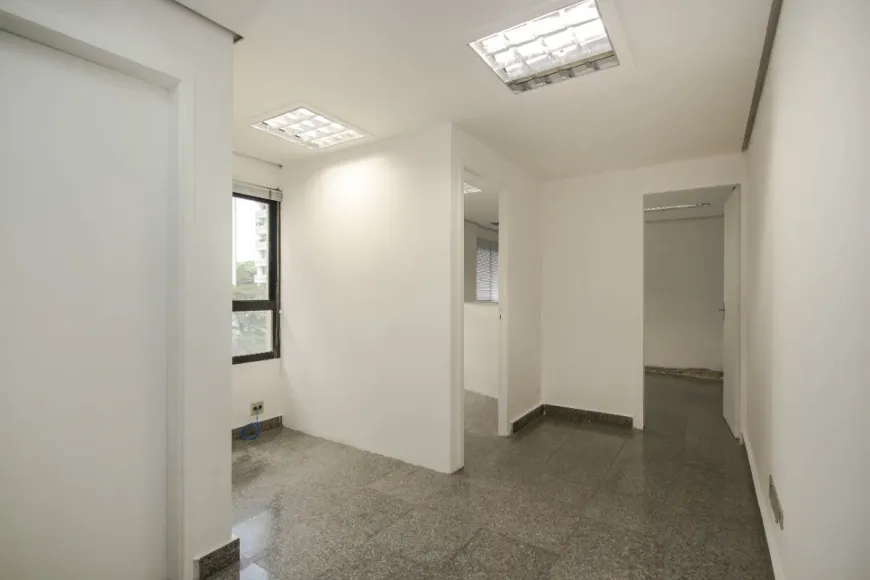 Foto 1 de Sala Comercial à venda, 28m² em Itaim Bibi, São Paulo