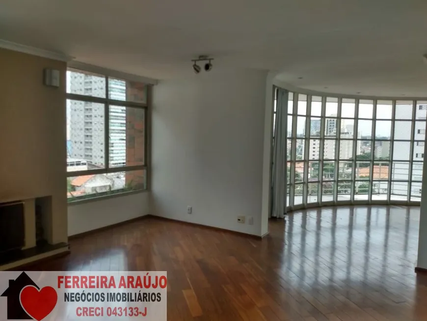 Foto 1 de Apartamento com 3 Quartos para alugar, 247m² em Vila Alexandria, São Paulo