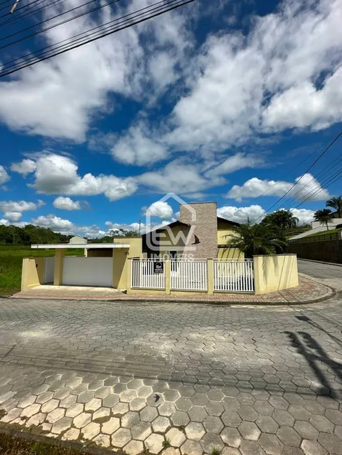 Foto 1 de Casa com 3 Quartos à venda, 262m² em , Massaranduba