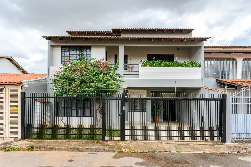 Foto 1 de Casa com 5 Quartos à venda, 320m² em Guara I, Brasília
