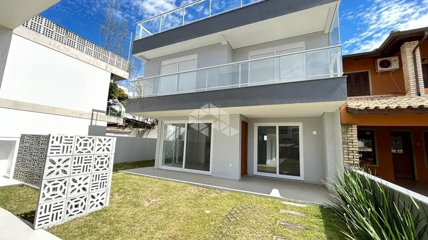 Foto 1 de Casa com 3 Quartos à venda, 161m² em Morrinhos, Garopaba