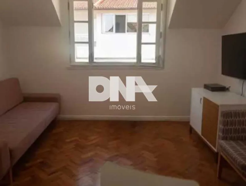 Foto 1 de Apartamento com 1 Quarto à venda, 42m² em Urca, Rio de Janeiro