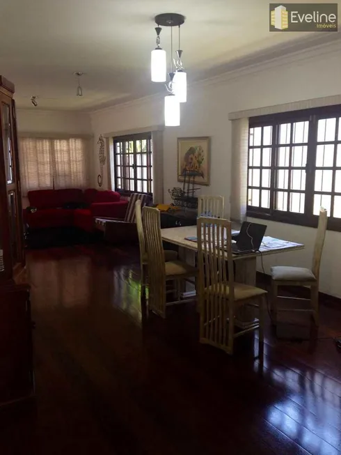 Foto 1 de Casa com 3 Quartos à venda, 254m² em Vila Oliveira, Mogi das Cruzes