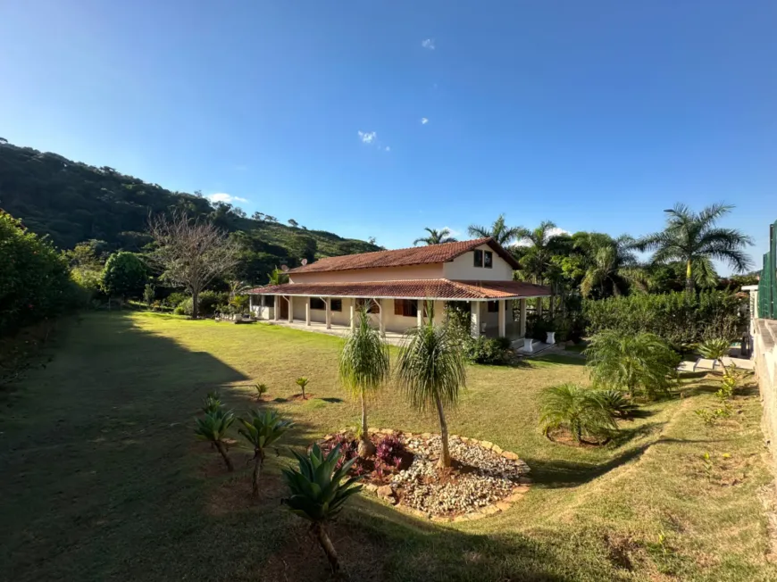 Foto 1 de Fazenda/Sítio com 3 Quartos à venda, 250m² em , Matias Barbosa