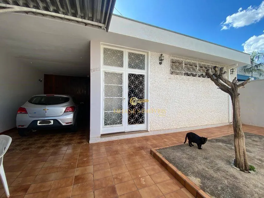 Foto 1 de Casa com 3 Quartos à venda, 170m² em Centro, Araraquara