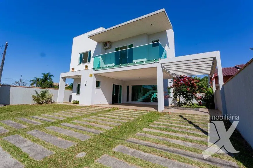 Foto 1 de Casa com 3 Quartos para alugar, 220m² em Atami, Pontal do Paraná
