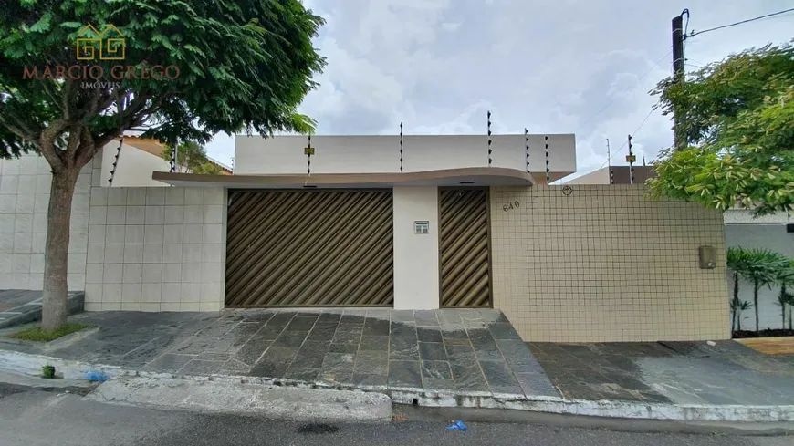 Foto 1 de Casa com 4 Quartos à venda, 160m² em Petropolis, Caruaru