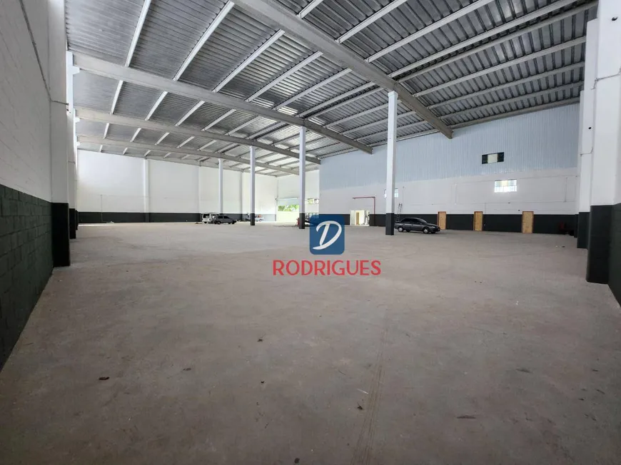 Foto 1 de Galpão/Depósito/Armazém para alugar, 2030m² em Jardim Ruyce, Diadema