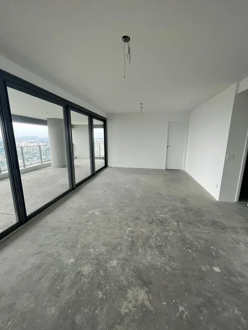 Foto 1 de Apartamento com 4 Quartos à venda, 275m² em Sumarezinho, São Paulo