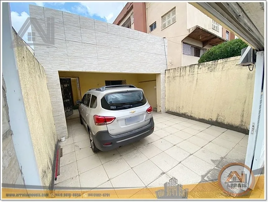 Foto 1 de Casa com 4 Quartos à venda, 242m² em Benfica, Fortaleza