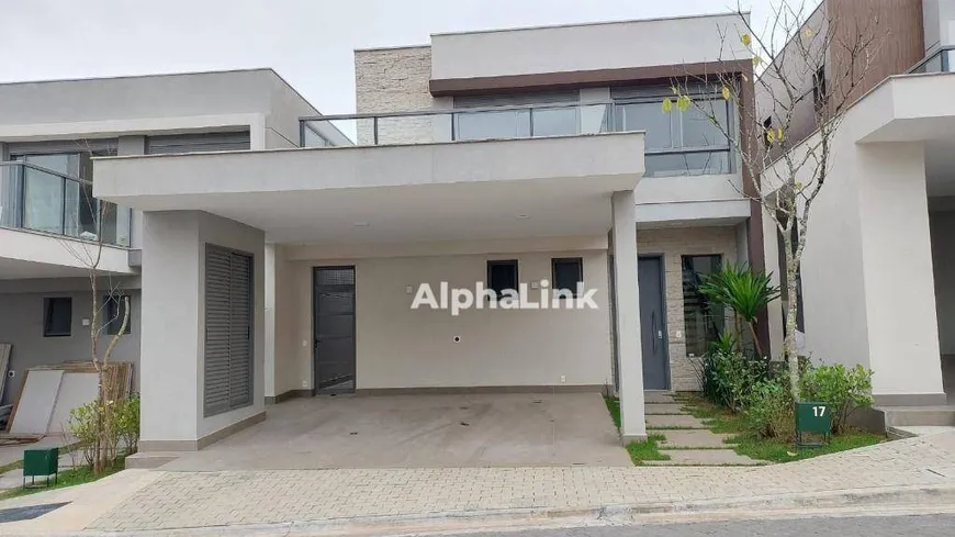 Foto 1 de Casa de Condomínio com 3 Quartos para venda ou aluguel, 200m² em Alphaville, Santana de Parnaíba