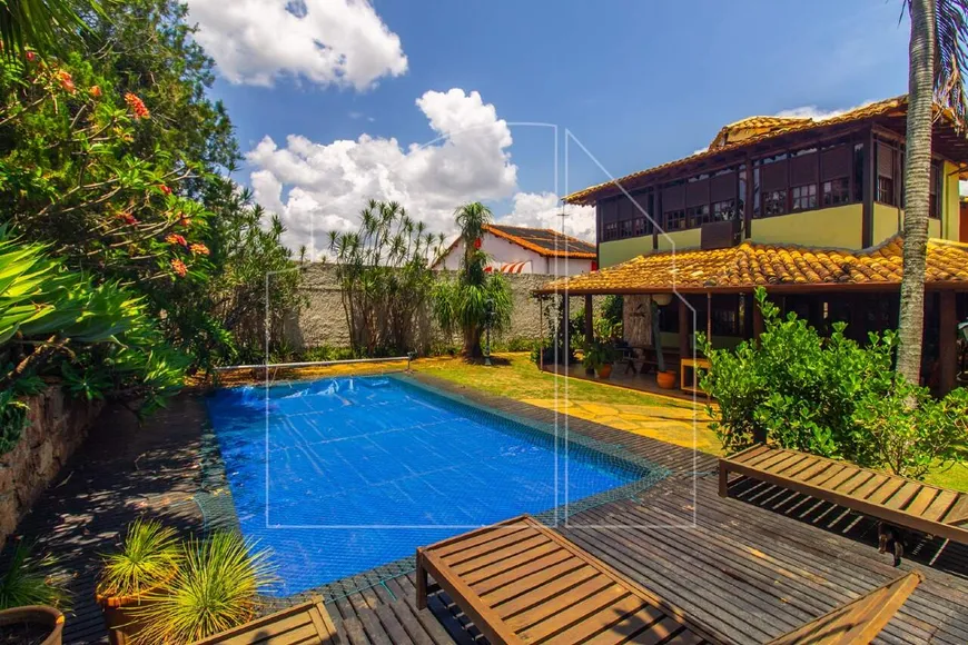Foto 1 de Casa com 4 Quartos à venda, 575m² em Lago Sul, Brasília