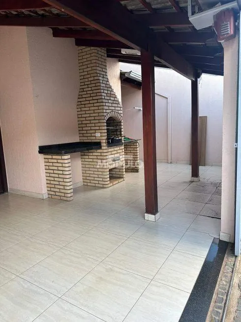 Foto 1 de Casa de Condomínio com 3 Quartos à venda, 90m² em Minas Gerais, Uberlândia
