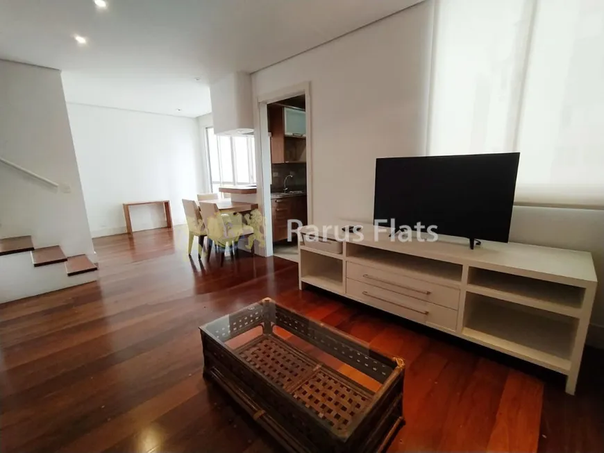 Foto 1 de Flat com 2 Quartos para alugar, 75m² em Moema, São Paulo