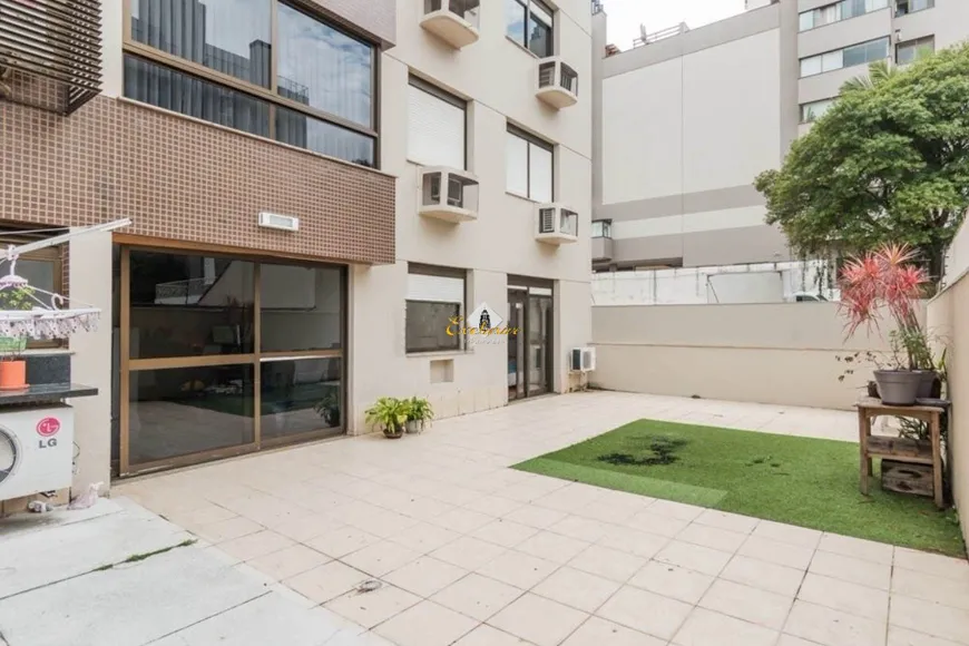 Foto 1 de Apartamento com 1 Quarto à venda, 145m² em Petrópolis, Porto Alegre