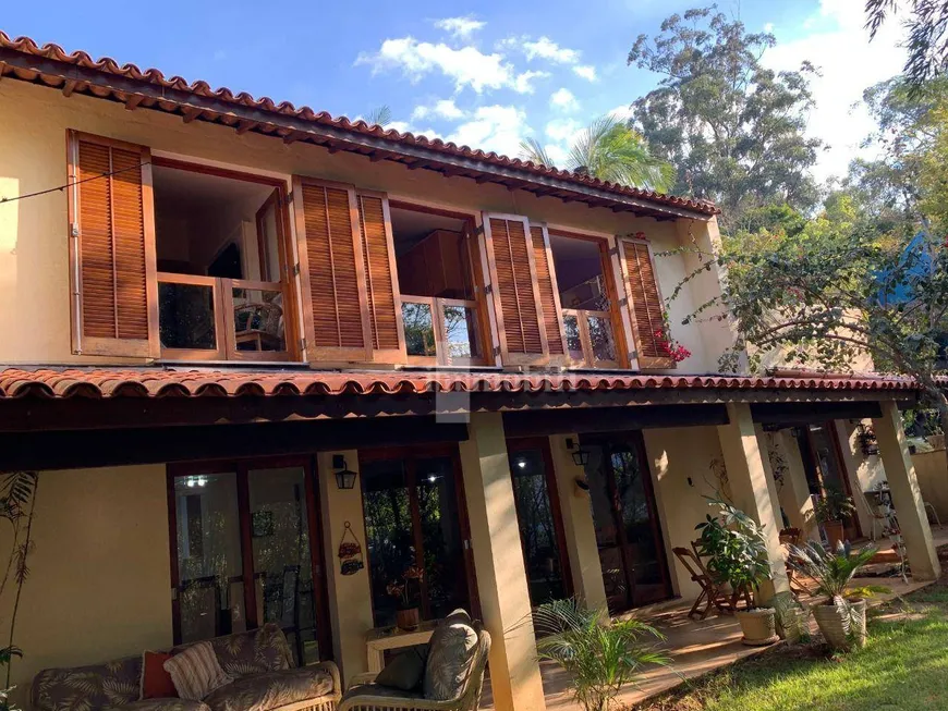 Foto 1 de Casa de Condomínio com 3 Quartos para venda ou aluguel, 325m² em Chácara do Refugio, Carapicuíba
