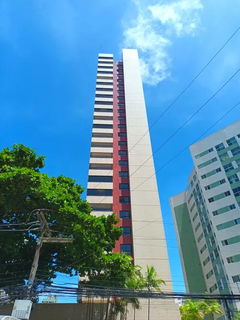 Foto 1 de Apartamento com 4 Quartos à venda, 180m² em Espinheiro, Recife