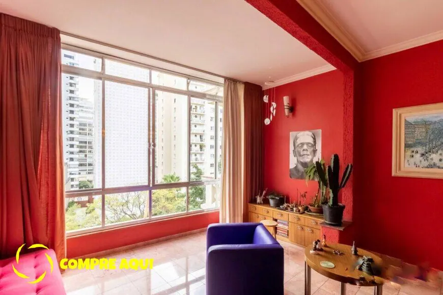 Foto 1 de Apartamento com 3 Quartos à venda, 218m² em Higienópolis, São Paulo