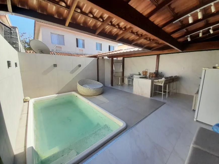 Foto 1 de Casa de Condomínio com 3 Quartos à venda, 95m² em Praia da Baleia, Serra