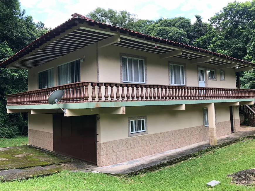 Foto 1 de Casa com 4 Quartos à venda, 330m² em Limoeiro, Guapimirim