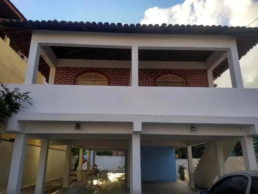 Foto 1 de Casa com 3 Quartos à venda, 250m² em Itapuã, Salvador