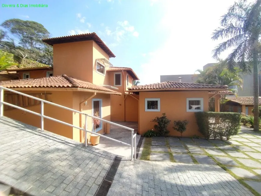 Foto 1 de Casa de Condomínio com 3 Quartos para venda ou aluguel, 300m² em Jardim Passárgada, Cotia