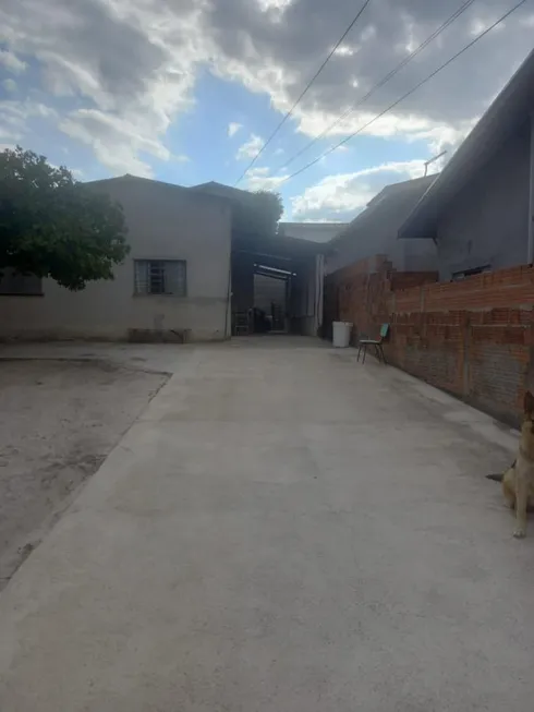 Foto 1 de Casa com 3 Quartos à venda, 400m² em Vila Aeroporto, Campinas