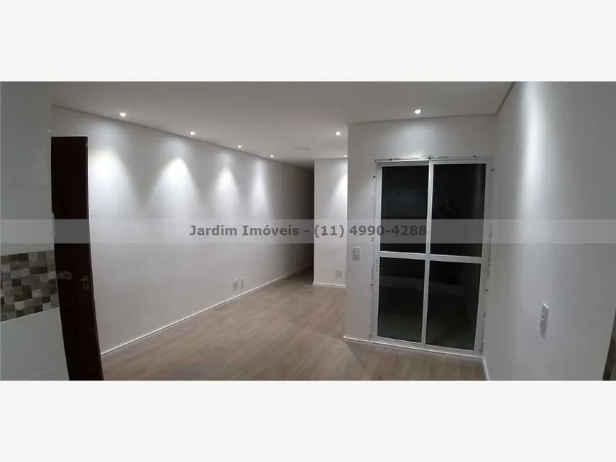 Foto 1 de Apartamento com 2 Quartos à venda, 49m² em Vila Cecilia Maria, Santo André