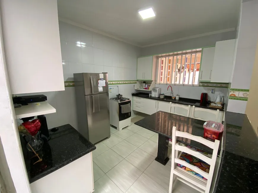 Foto 1 de Casa com 3 Quartos à venda, 160m² em Jabotiana, Aracaju