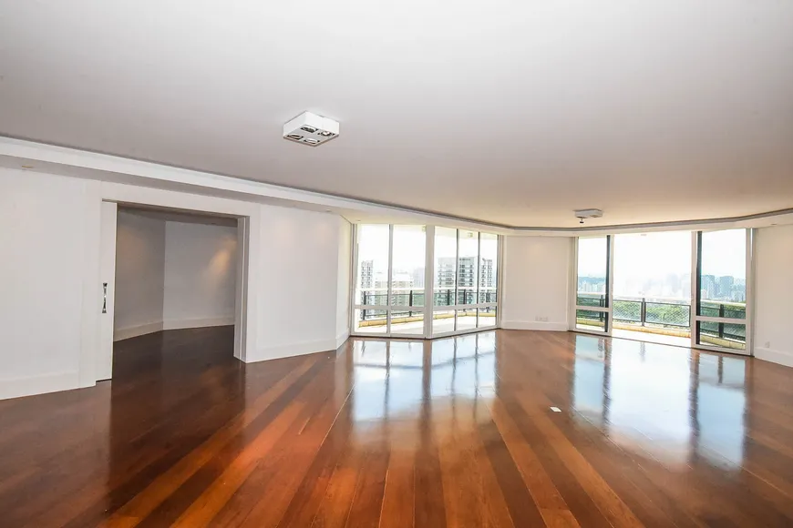 Foto 1 de Apartamento com 5 Quartos para alugar, 542m² em Santo Amaro, São Paulo