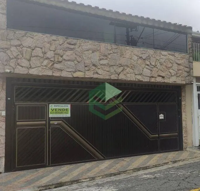 Foto 1 de Sobrado com 4 Quartos à venda, 246m² em JARDIM BRASILIA, São Bernardo do Campo