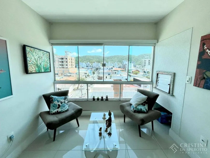 Foto 1 de Apartamento com 2 Quartos à venda, 73m² em Nacoes, Balneário Camboriú