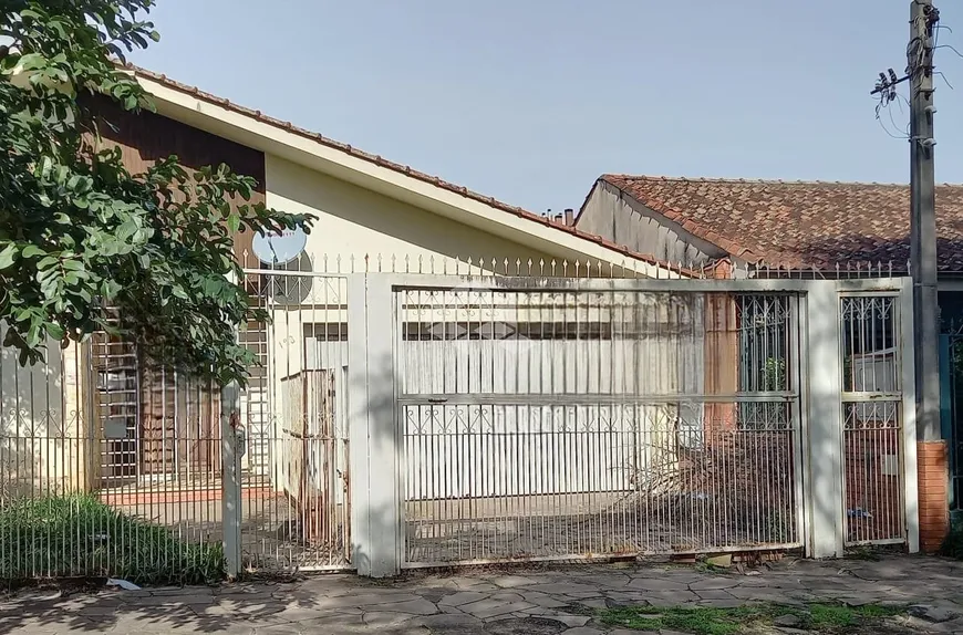 Foto 1 de Casa com 3 Quartos à venda, 180m² em Jardim Lindóia, Porto Alegre