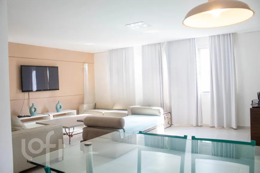 Foto 1 de Apartamento com 2 Quartos à venda, 78m² em Copacabana, Rio de Janeiro