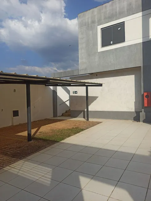 Foto 1 de Casa de Condomínio com 3 Quartos à venda, 74m² em Cachoeira, São José da Lapa