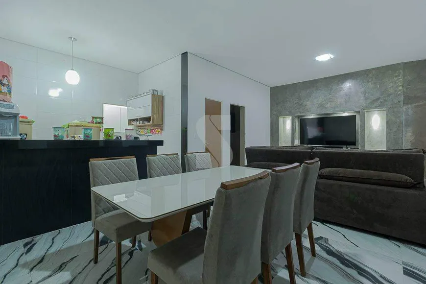 Foto 1 de Casa de Condomínio com 3 Quartos à venda, 187m² em Vila Beneves, Contagem