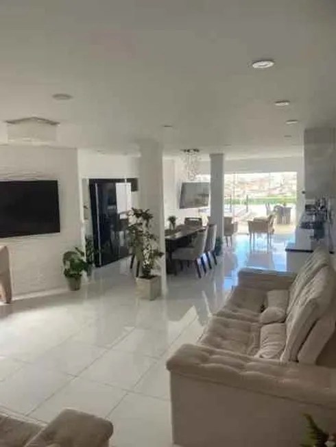 Foto 1 de Apartamento com 4 Quartos à venda, 300m² em Tororó, Salvador