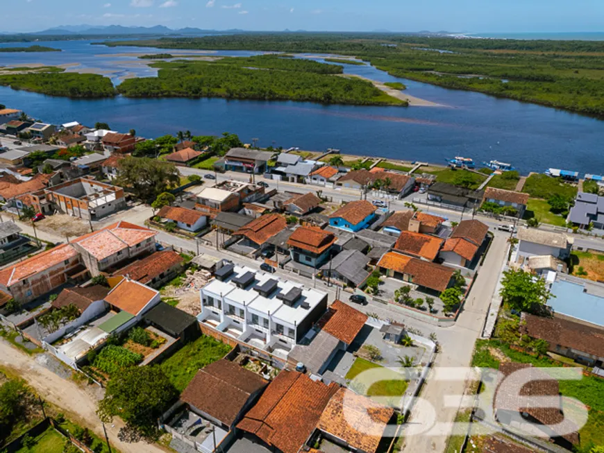 Foto 1 de Sobrado com 3 Quartos à venda, 109m² em Costeira, Balneário Barra do Sul