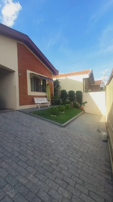 Foto 1 de Casa com 3 Quartos à venda, 145m² em Vila Rancho Velho, São Carlos