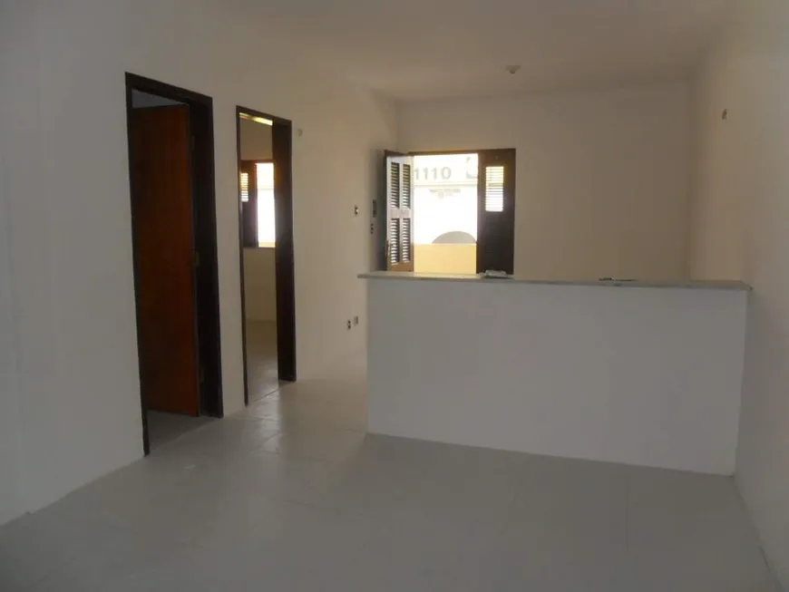 Foto 1 de Apartamento com 2 Quartos para alugar, 45m² em Montese, Fortaleza