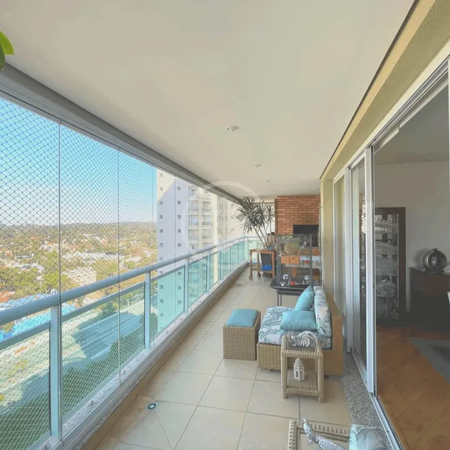 Foto 1 de Apartamento com 4 Quartos à venda, 240m² em Campo Belo, São Paulo