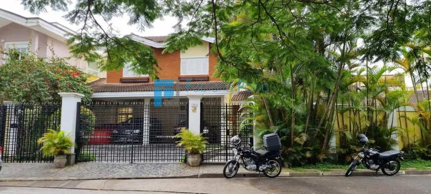Foto 1 de Casa com 4 Quartos à venda, 580m² em Jardim Planalto, Arujá