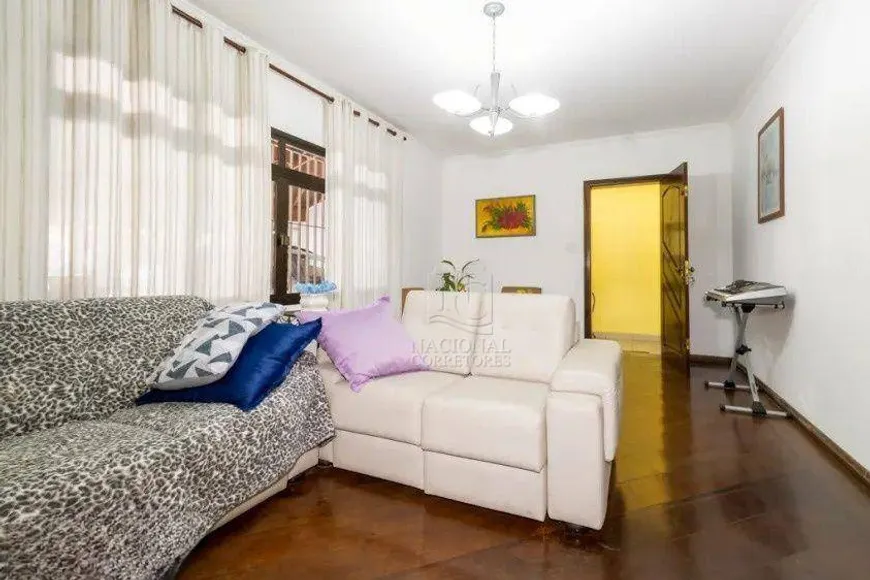 Foto 1 de Sobrado com 3 Quartos à venda, 258m² em Vila Pires, Santo André