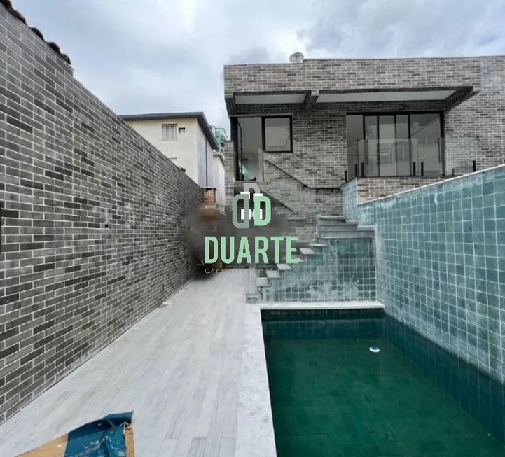 Foto 1 de Casa com 3 Quartos à venda, 230m² em Embaré, Santos