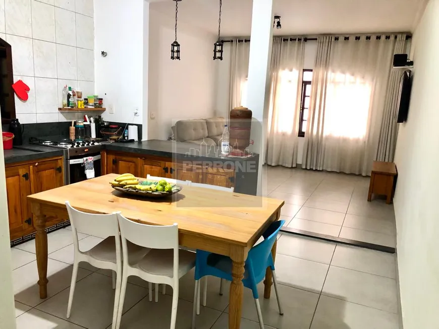 Foto 1 de Casa com 2 Quartos à venda, 133m² em Vila Rio Branco, São Paulo