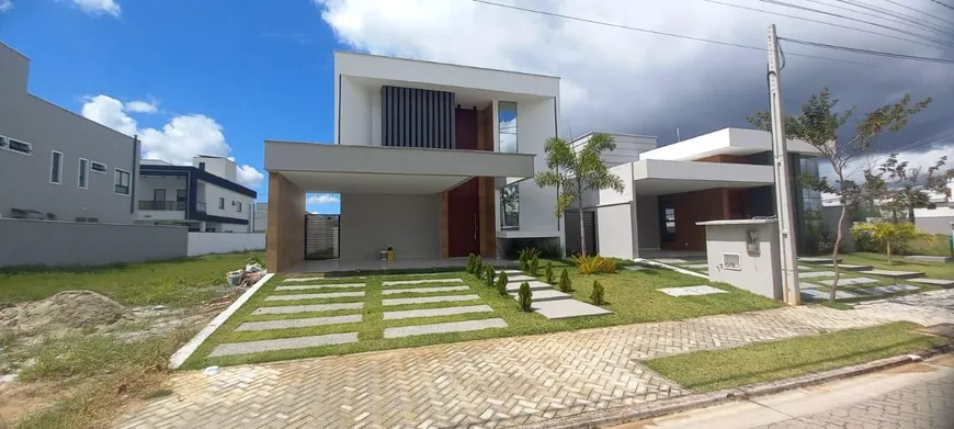 Foto 1 de Casa com 4 Quartos à venda, 251m² em Cidade Alpha, Eusébio