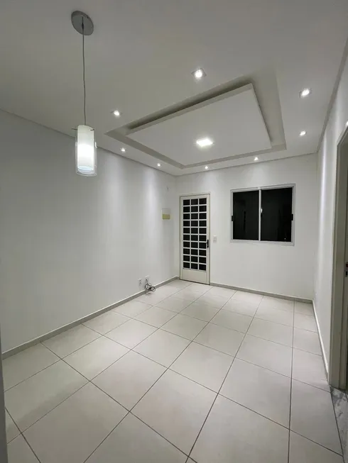 Foto 1 de Casa de Condomínio com 2 Quartos à venda, 44m² em Jardim Marcondes, Jacareí